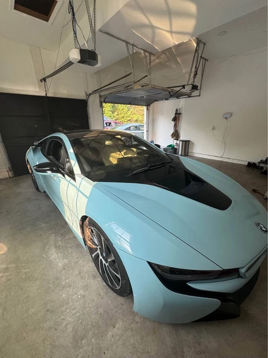 2015 BMW i8 - Image 4 of 5