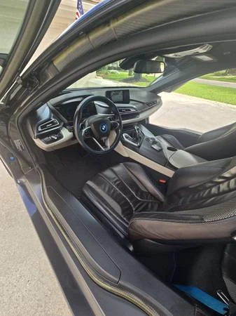 2015 BMW i8 - Image 18 of 21