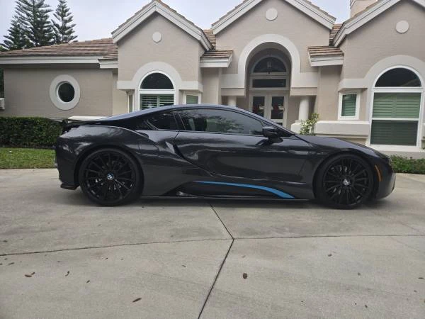 2015 BMW i8 - Image 4 of 21