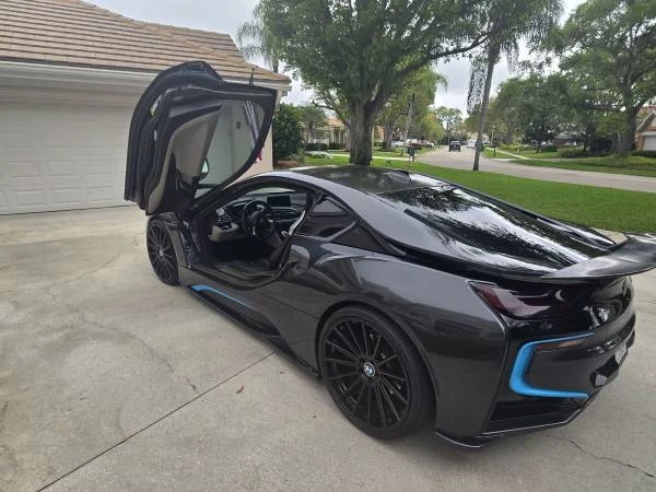 2015 BMW i8 - Image 10 of 21