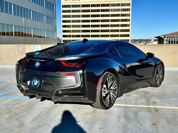 2015 BMW i8 - Image 5 of 12