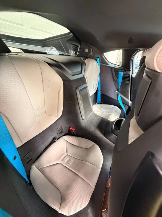 2015 BMW i8 - Image 17 of 24