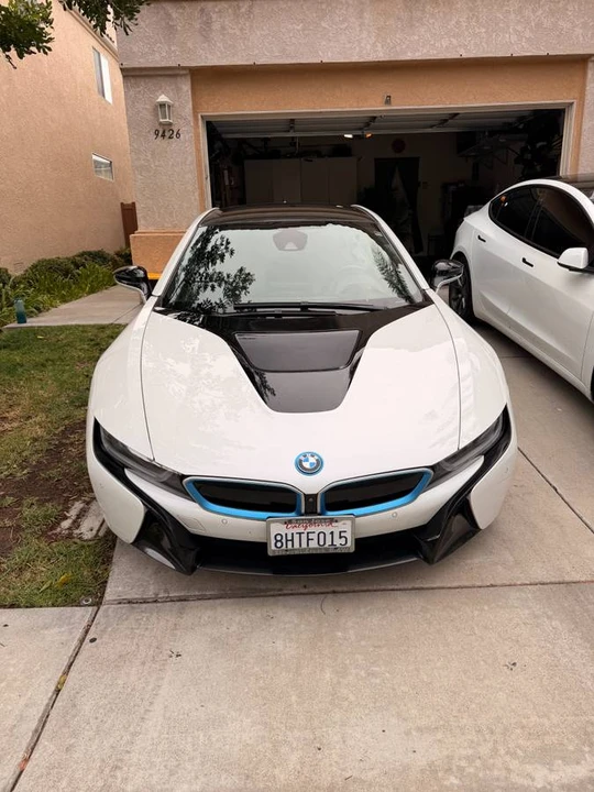 2015 BMW i8 - Image 5 of 24