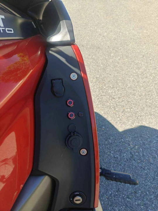2015 BMW K1600 - Image 4 of 8
