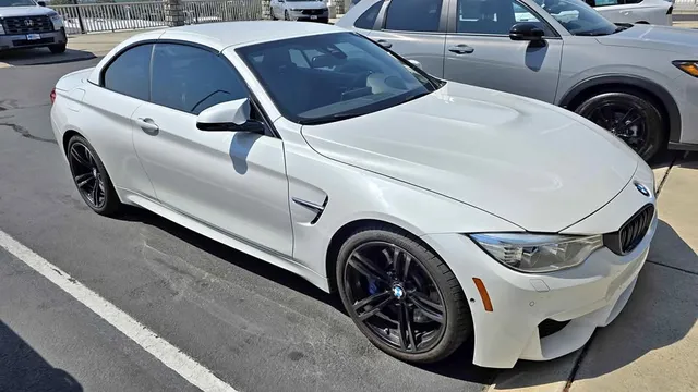 2015 BMW M4 Convertible 2D