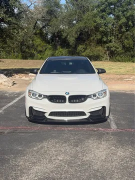 2015 BMW M4 Executive
