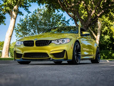 2015 BMW M4 F82 Austin Yellow Launch Edition