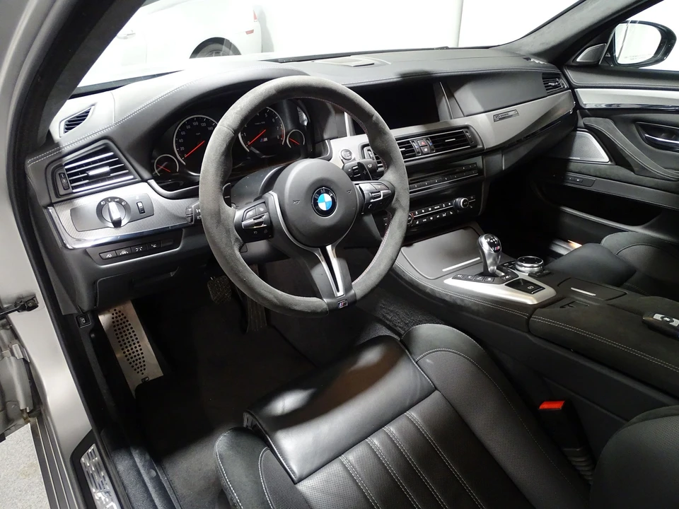 2015 BMW F10 M5 - Image 25 of 31