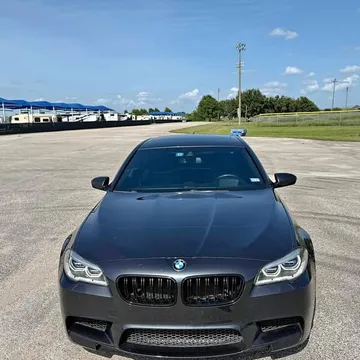 2015 BMW M5 Sedan 4D
