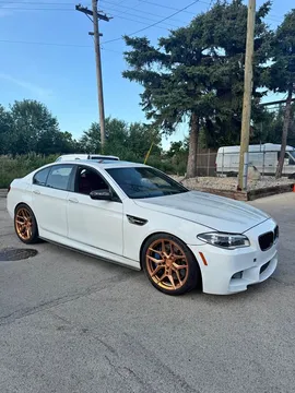 2015 BMW M5 Sedan 4D