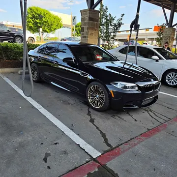 2015 BMW M5 Sedan 4D