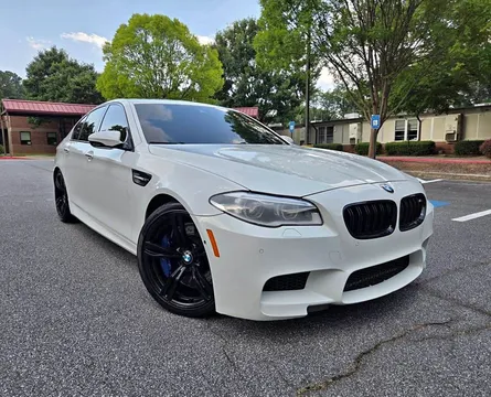 2015 BMW M5 Sedan 4D