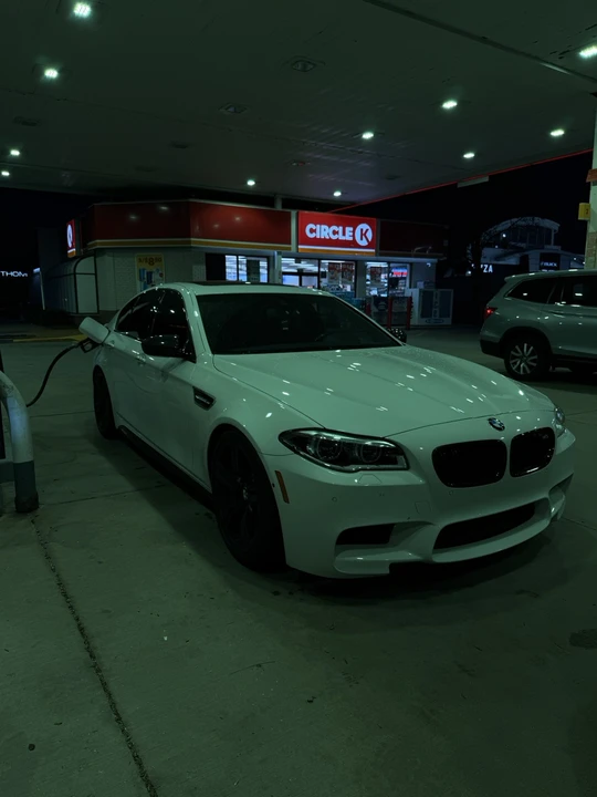 2015 BMW F10 M5 - Image 5 of 6