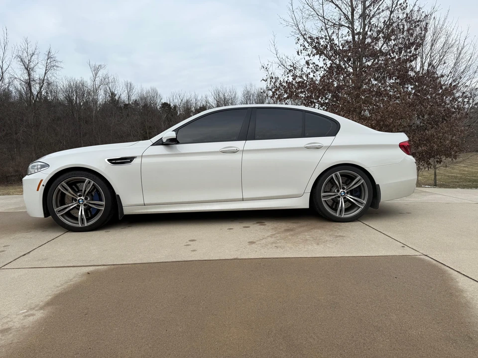 2015 BMW F10 M5 - Image 11 of 31