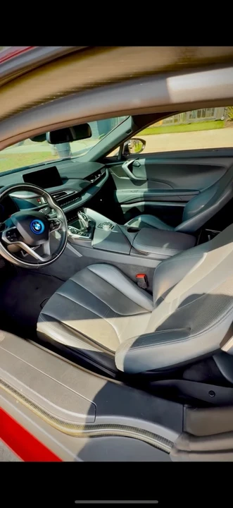 2015 BMW i8 - Image 10 of 21