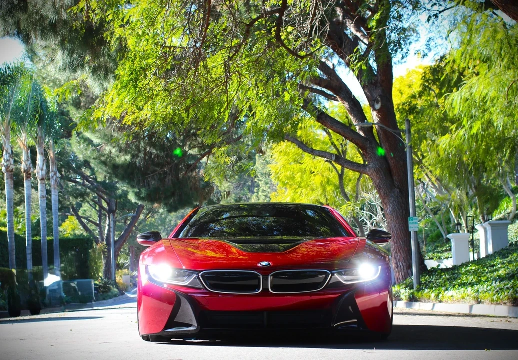 2015 BMW i8 - Image 15 of 21
