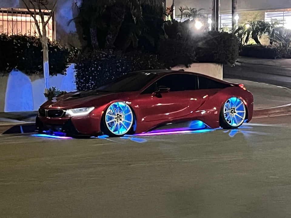 2015 BMW i8 - Image 4 of 21