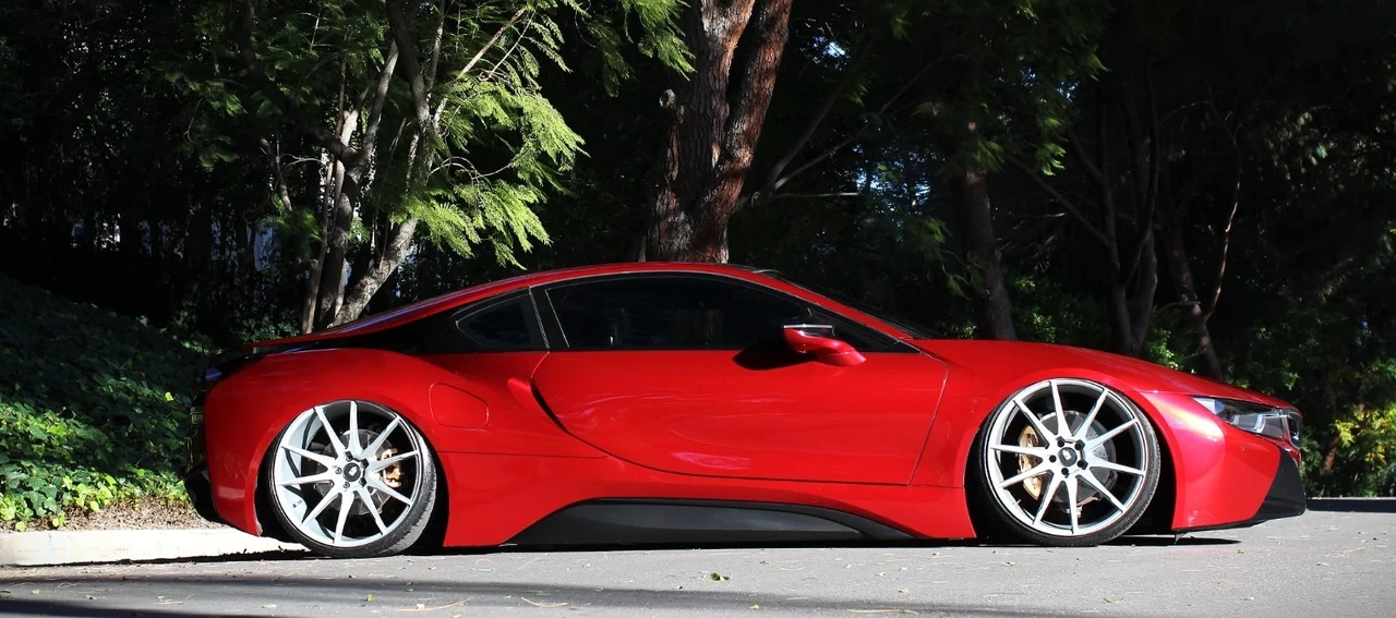 2015 BMW i8 - Image 19 of 21
