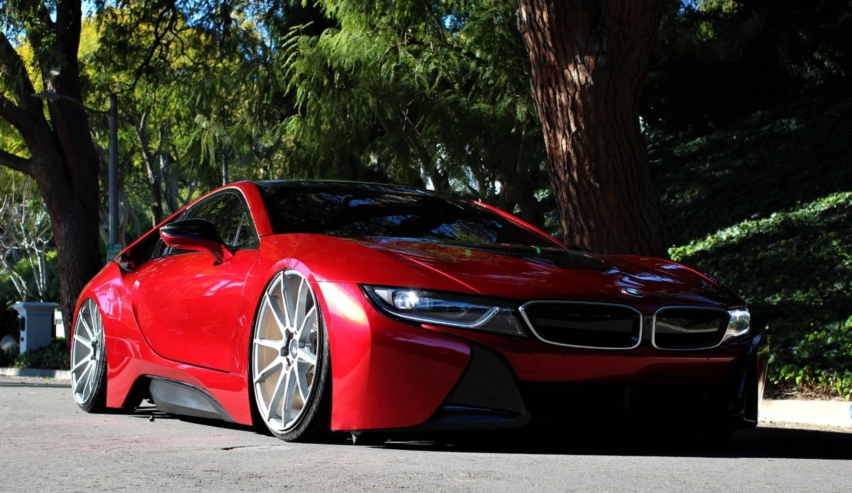 2015 BMW i8 - Image 16 of 21