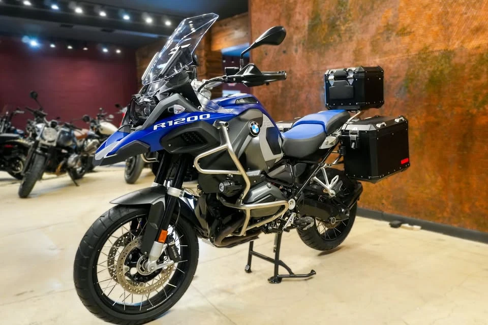 2015 BMW R nineT - Image 2 of 9