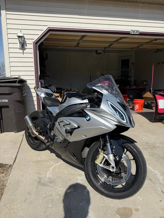 2015 BMW S1000 - Image 3 of 6