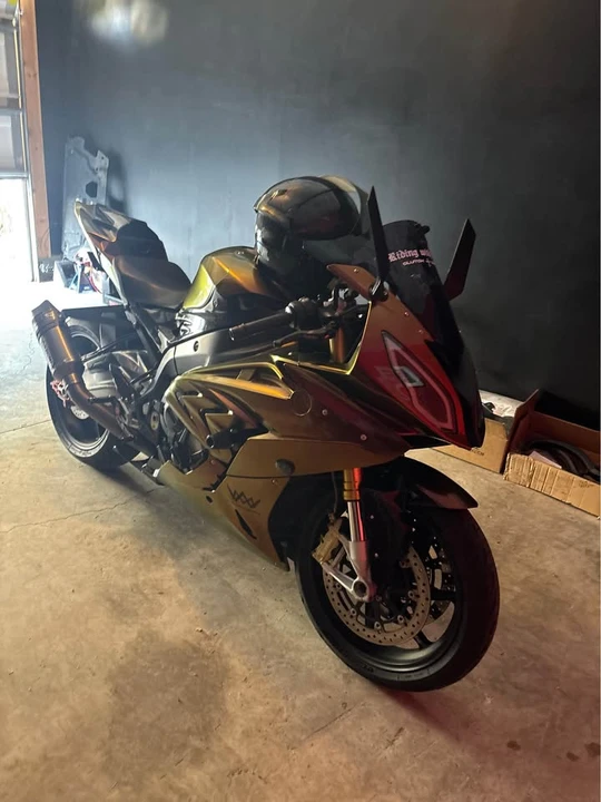 2015 BMW S1000 - Image 2 of 6