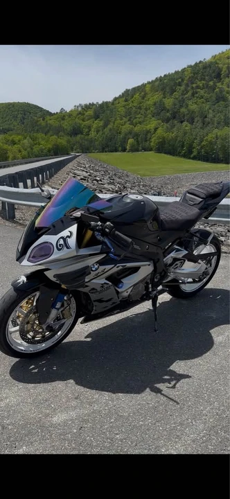 2015 BMW S1000 - Image 4 of 5