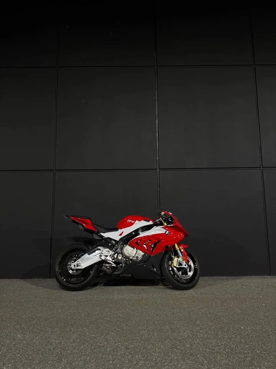 2015 BMW S1000 - Image 3 of 7