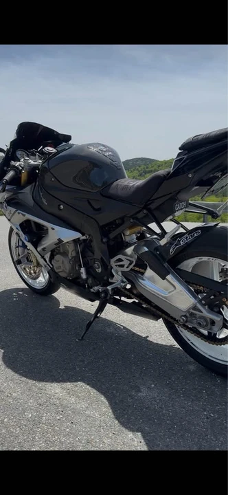 2015 BMW S1000 - Image 2 of 5