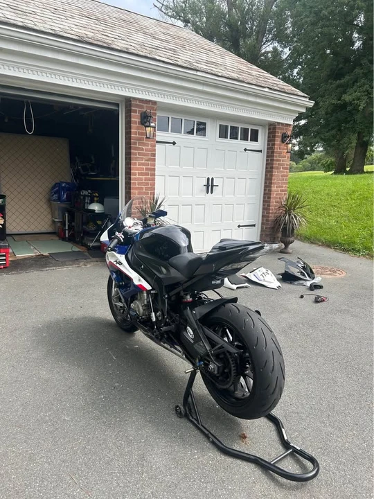 2015 BMW S1000 - Image 4 of 10