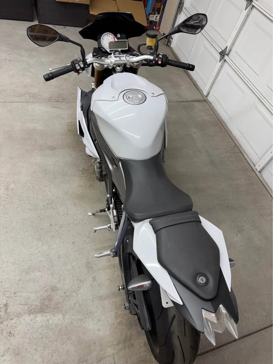 2015 BMW S1000 - Image 8 of 10