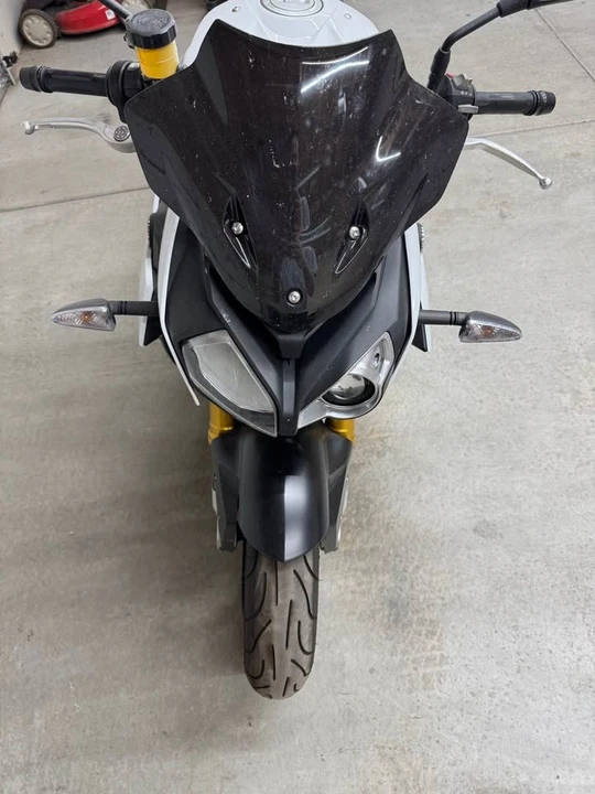 2015 BMW S1000 - Image 9 of 10