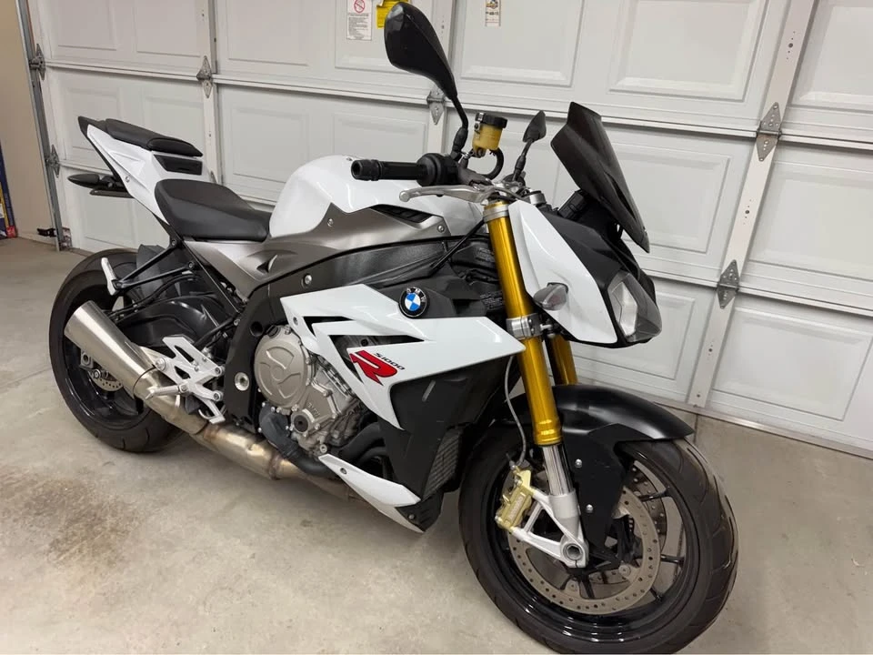 2015 BMW S1000 - Image 2 of 10