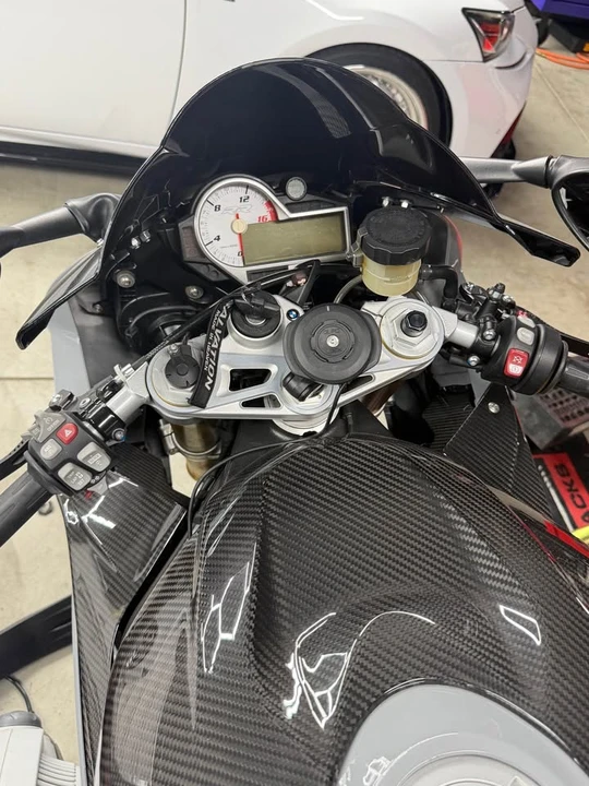 2015 BMW S1000 - Image 5 of 9