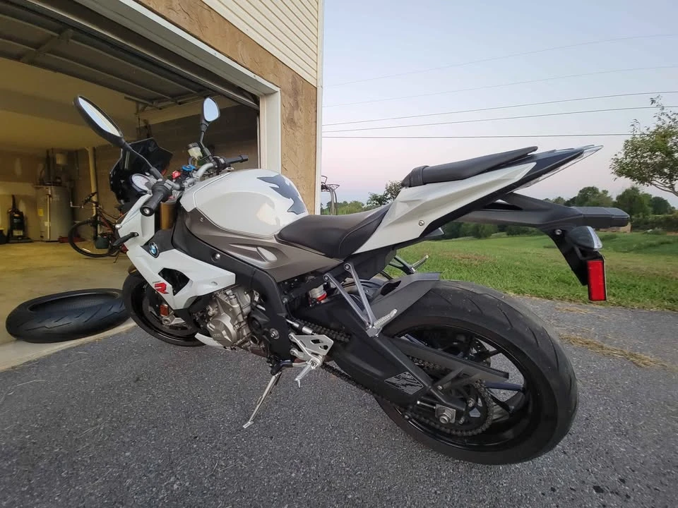 2015 BMW S1000 - Image 4 of 5