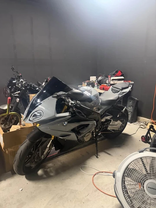 2015 BMW S1000 - Image 2 of 9
