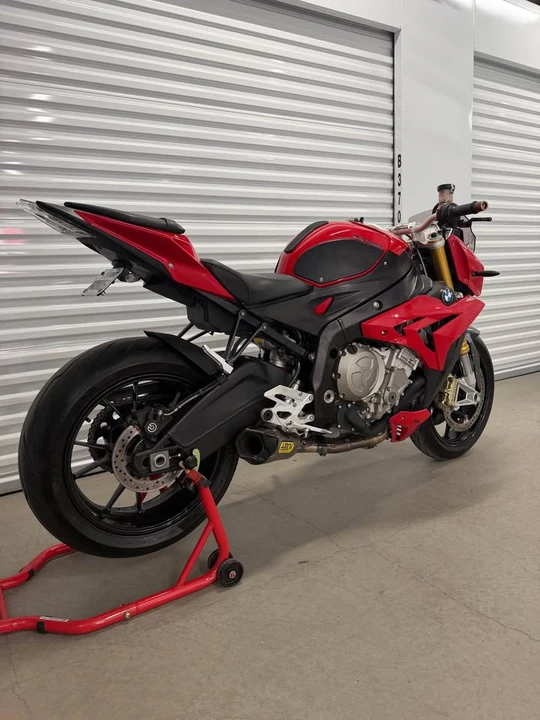 2015 BMW S1000 - Image 3 of 9