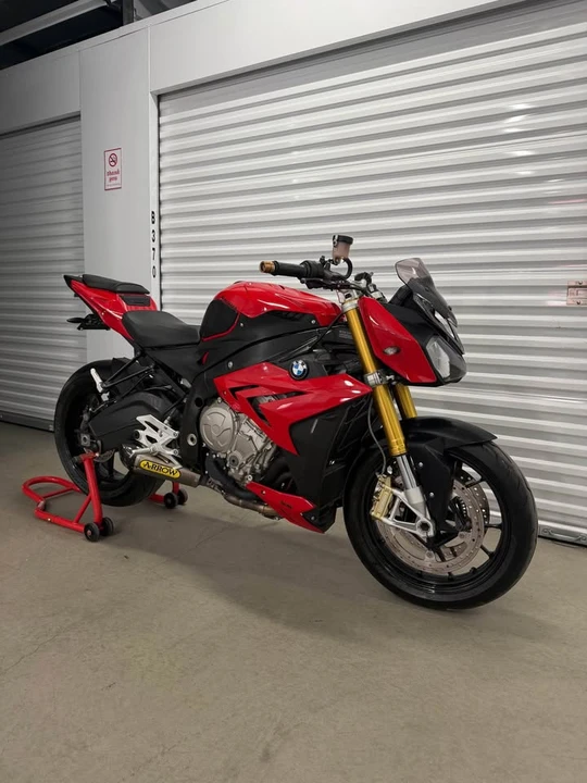 2015 BMW S1000 - Image 2 of 9
