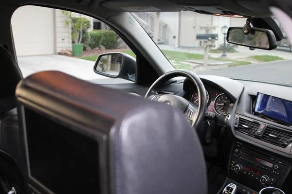 2015 BMW E84 X1 - Image 13 of 17