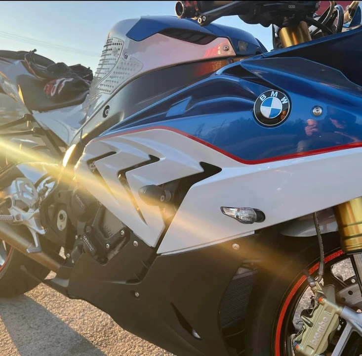 2015 BMW S1000 - Image 5 of 6