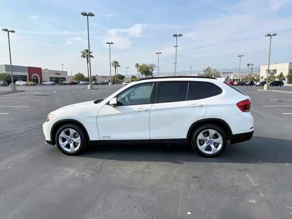 2015 BMW E84 X1 - Image 2 of 8