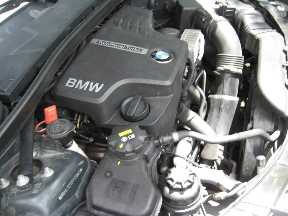 2015 BMW E84 X1 - Image 16 of 16