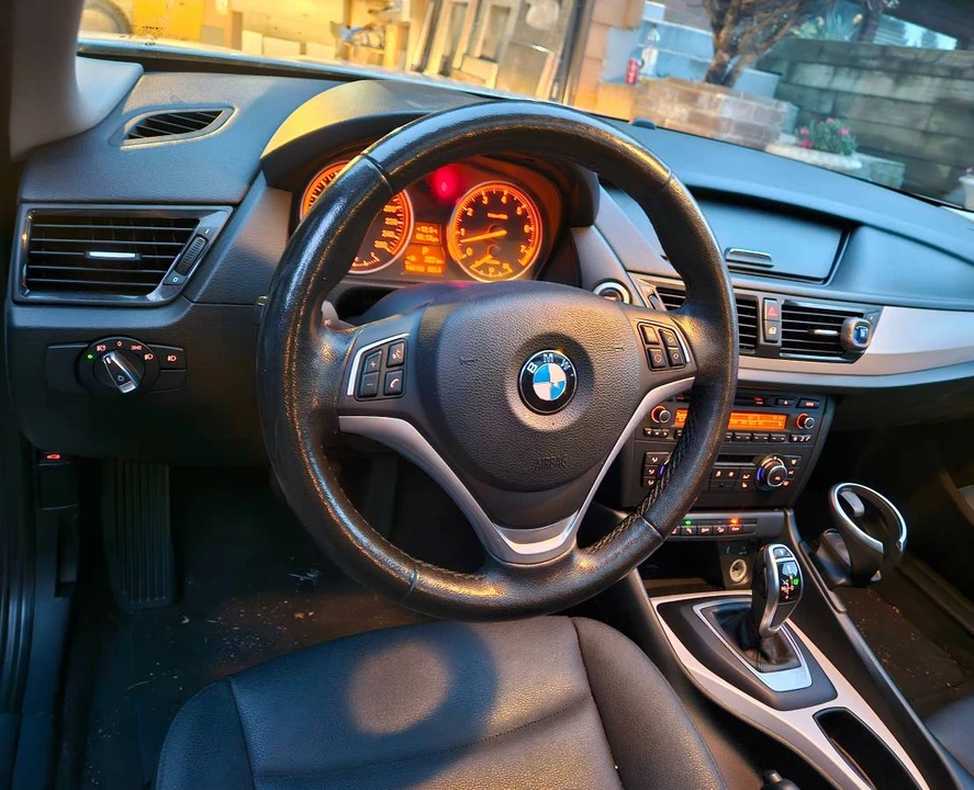 2015 BMW E84 X1 - Image 4 of 9