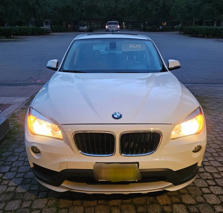 2015 BMW E84 X1 - Image 2 of 9