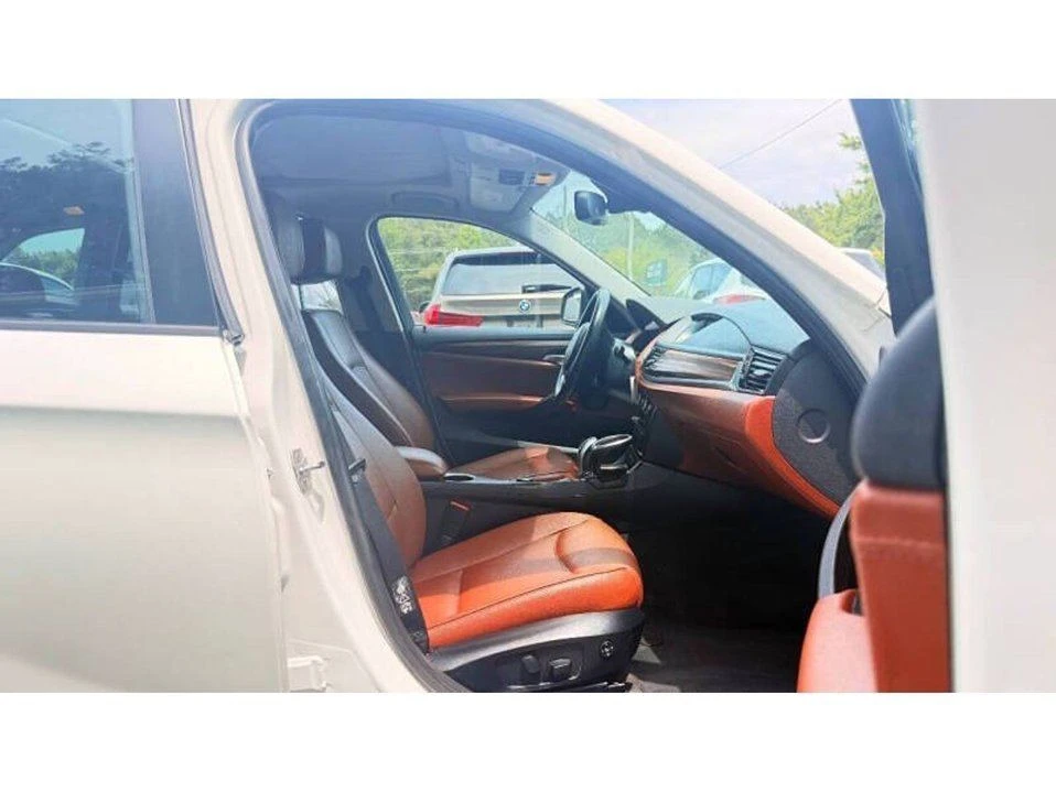 2015 BMW E84 X1 - Image 11 of 20