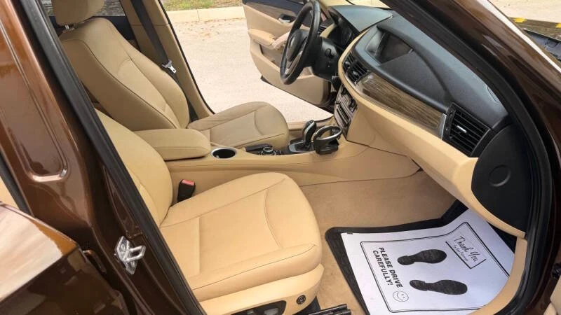2015 BMW E84 X1 - Image 12 of 20