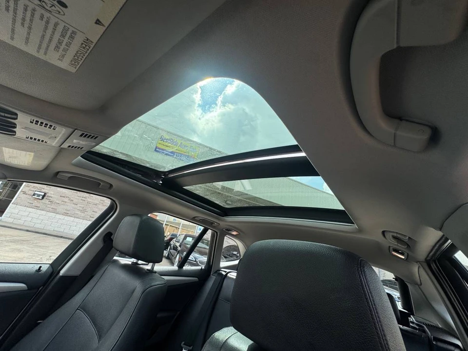 2015 BMW E84 X1 - Image 15 of 23