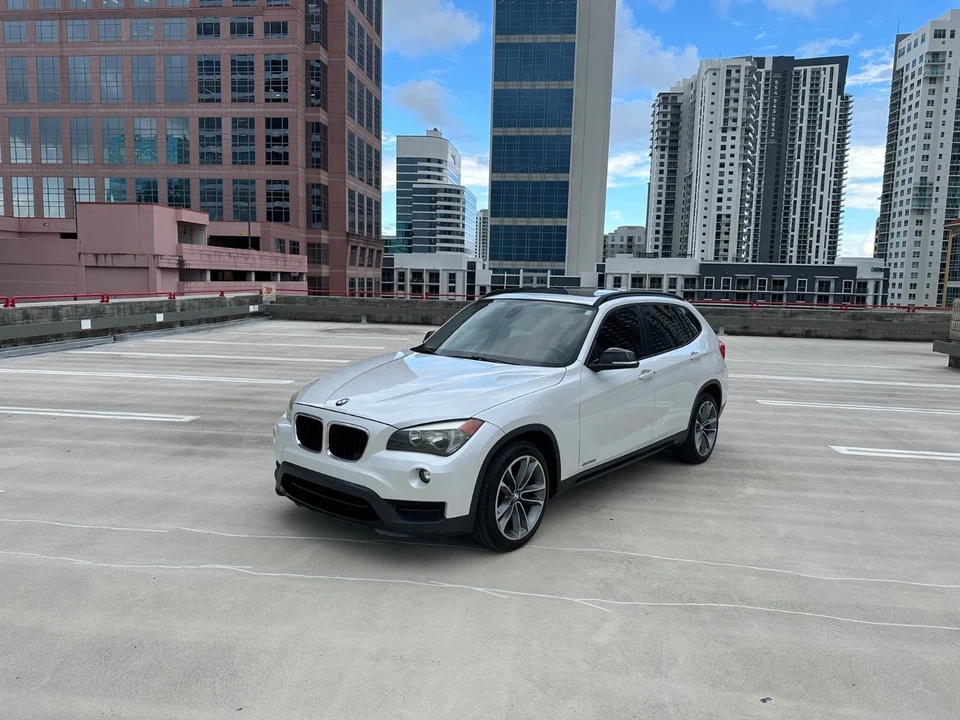 2015 BMW E84 X1 - Image 2 of 21
