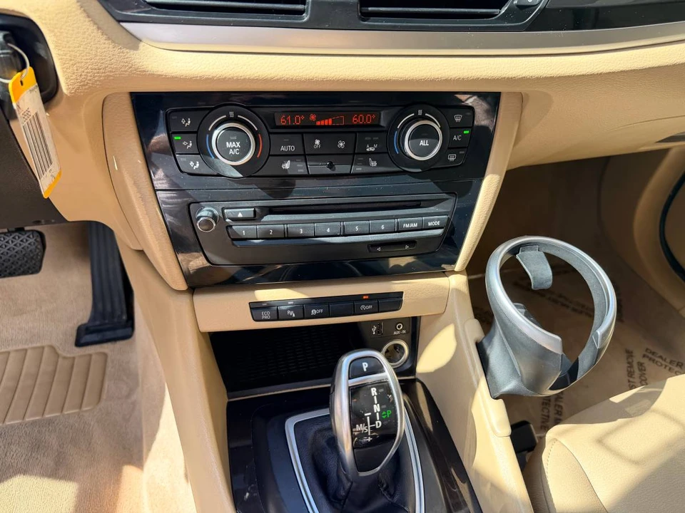 2015 BMW E84 X1 - Image 17 of 20