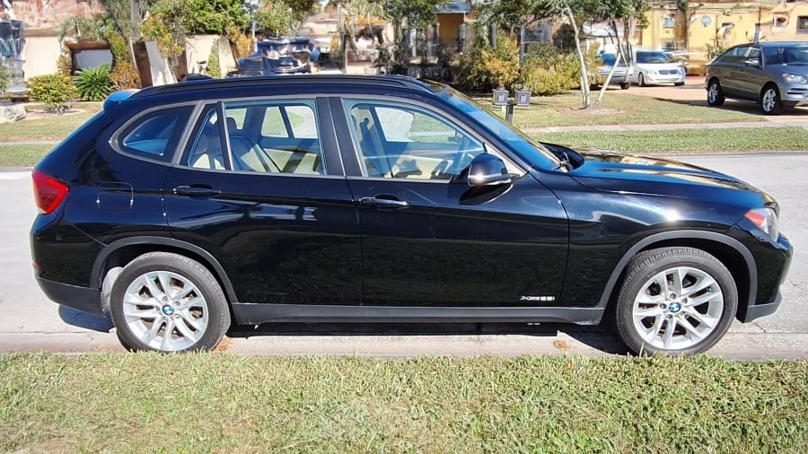 2015 BMW E84 X1 - Image 2 of 14
